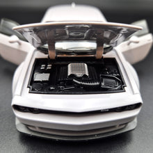 Load image into Gallery viewer, Explorafind 2023 Dodge Challenger SRT Hellcat Grey 1:32 Die Cast Car
