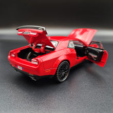 Load image into Gallery viewer, Explorafind 2023 Dodge Challenger SRT Hellcat Red 1:32 Die Cast Car
