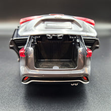 Load image into Gallery viewer, Explorafind 2021 Toyota Highlander XSE Grey 1:32 Die Cast Car
