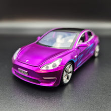 Load image into Gallery viewer, Explorafind 2021 Tesla Model 3 Purple 1:32 Die Cast Car
