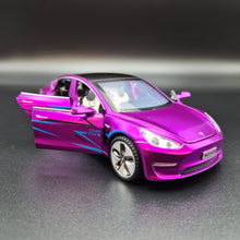 Load image into Gallery viewer, Explorafind 2021 Tesla Model 3 Purple 1:32 Die Cast Car
