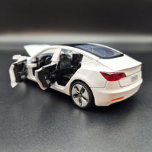 Load image into Gallery viewer, Explorafind 2021 Tesla Model 3 White 1:32 Die Cast Car
