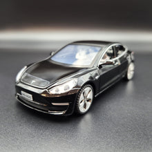 Load image into Gallery viewer, Explorafind 2021 Tesla Model 3 Black 1:32 Die Cast Car
