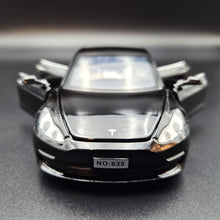 Load image into Gallery viewer, Explorafind 2021 Tesla Model 3 Black 1:32 Die Cast Car
