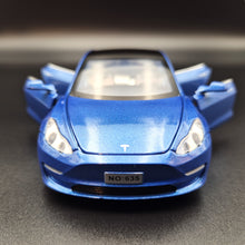 Load image into Gallery viewer, Explorafind 2021 Tesla Model 3 Blue 1:32 Die Cast Car
