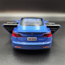 Load image into Gallery viewer, Explorafind 2021 Tesla Model 3 Blue 1:32 Die Cast Car
