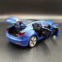 Load image into Gallery viewer, Explorafind 2021 Tesla Model 3 Blue 1:32 Die Cast Car
