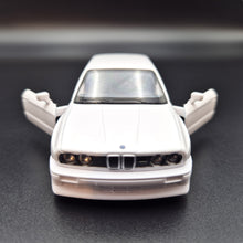 Load image into Gallery viewer, Explorafind 1987 BMW M3 White 1:36 Die Cast Car
