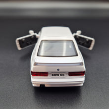 Load image into Gallery viewer, Explorafind 1987 BMW M3 White 1:36 Die Cast Car
