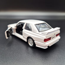 Load image into Gallery viewer, Explorafind 1987 BMW M3 White 1:36 Die Cast Car
