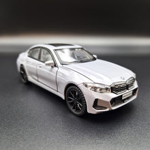 Load image into Gallery viewer, Explorafind 2023 BMW 3 Series 320i Grey 1:32 Die Cast Car
