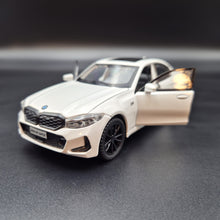 Load image into Gallery viewer, Explorafind 2023 BMW 3 Series 320i White 1:32 Die Cast Car
