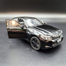 Load image into Gallery viewer, Explorafind 2023 BMW 3 Series 320i Black 1:32 Die Cast Car
