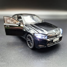 Load image into Gallery viewer, Explorafind 2023 BMW 3 Series 320i Black 1:32 Die Cast Car
