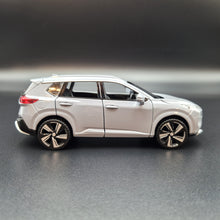 Load image into Gallery viewer, Explorafind 2023 Nissan X-Trail Grey 1:32 Die Cast Car
