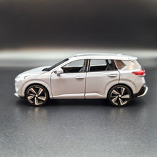 Load image into Gallery viewer, Explorafind 2023 Nissan X-Trail Grey 1:32 Die Cast Car
