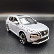 Load image into Gallery viewer, Explorafind 2023 Nissan X-Trail Grey 1:32 Die Cast Car
