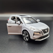 Load image into Gallery viewer, Explorafind 2023 Nissan X-Trail Grey 1:32 Die Cast Car
