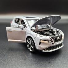 Load image into Gallery viewer, Explorafind 2023 Nissan X-Trail Grey 1:32 Die Cast Car
