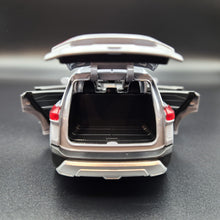 Load image into Gallery viewer, Explorafind 2023 Nissan X-Trail Grey 1:32 Die Cast Car
