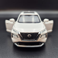 Load image into Gallery viewer, Explorafind 2023 Nissan X-Trail White 1:32 Die Cast Car
