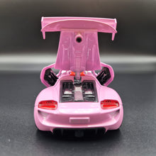 Load image into Gallery viewer, Explorafind 2015 Porsche 918 Spyder RSR Pink 1:32 Die Cast Car
