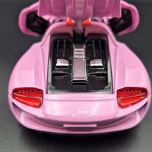 Load image into Gallery viewer, Explorafind 2015 Porsche 918 Spyder RSR Pink 1:32 Die Cast Car
