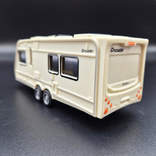 Load image into Gallery viewer, Explorafind 2012 Land Rover Defender with Caravan Black/Cream 1:32 Die Cast
