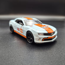 Load image into Gallery viewer, Explorafind 2013 Chevrolet Camaro SS Gulf Blue 1:43 Die Cast Car
