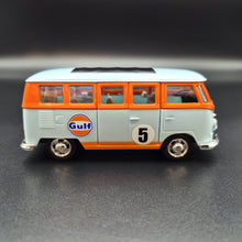 Load image into Gallery viewer, Explorafind 1967 Volkswagen T1 Van Gulf Blue 1:38 Die Cast Van
