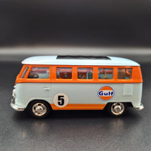 Load image into Gallery viewer, Explorafind 1967 Volkswagen T1 Van Gulf Blue 1:38 Die Cast Van
