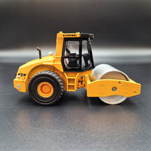 Load image into Gallery viewer, Explorafind 2014 Ammann ASC150D Style Single Smooth Roller Yellow 1:50 Die Cast
