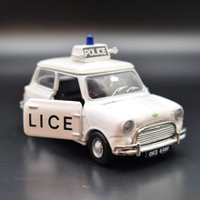 Load image into Gallery viewer, Explorafind 1967 Austin Mini Cooper MKII White Liverpool Police 1:50 Die Cast Car New
