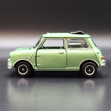 Load image into Gallery viewer, Explorafind 1963 Morris Mini MKI with Sunroof Green 1:50 Die Cast Car New
