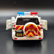 Load image into Gallery viewer, Explorafind 2013 Toyota Prado Hong Kong Police Traffic Division 1:64 Die Cast Car New
