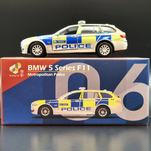 Load image into Gallery viewer, Explorafind 2017 BMW Series 5 F11 London Metropolitan Police 1:64 Die Cast Car New
