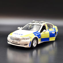 Load image into Gallery viewer, Explorafind 2017 BMW Series 5 F10 Greater Manchester Police 1:64 Die Cast Car New
