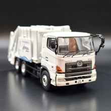 Load image into Gallery viewer, Explorafind 2019 Hino Series 700 Garbage Truck White 1:76 Die Cast Truck New
