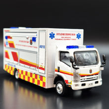 Load image into Gallery viewer, Explorafind 2015 Isuzu N Series NPR Paramedic Equipment Tender Truck 1:64 Die Cast New
