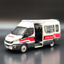 Load image into Gallery viewer, Explorafind 2023 Iveco Daily Hong Kong Police PTU AM8381 Van 1:76 Die Cast New
