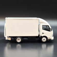 Load image into Gallery viewer, Explorafind 2022 Hino 300 Series Box Truck White 1:76 Die Cast Truck New
