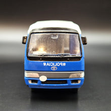 Load image into Gallery viewer, Explorafind 2010 Toyota Coaster Bus Blue Macau Security Police 1:76 Die Cast Bus New
