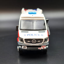 Load image into Gallery viewer, Explorafind 2019 Mercedes-Benz Sprinter FL 4x4 Hong Kong Police (Bomb Disposal Unit) 1:64 Die Cast New
