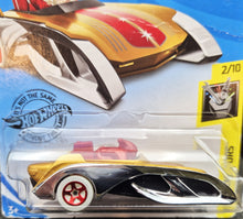 Load image into Gallery viewer, Hot Wheels 2020 Rockin Santa Sled Gold #53 Experimotors 2/10 New Long Card
