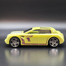 Load image into Gallery viewer, Hot Wheels 2010 Unobtainium 1 Purple (Cold), Green (Warm) Color Shifters
