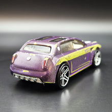 Load image into Gallery viewer, Hot Wheels 2010 Unobtainium 1 Purple (Cold), Green (Warm) Color Shifters
