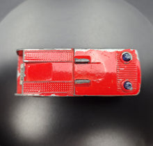 Load image into Gallery viewer, Matchbox 1969 Merryweather Fire Engine Red #35
