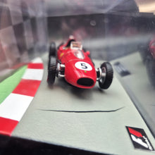 Load image into Gallery viewer, Altaya Formula 1 Collection Ferrari 246 F1 - 1958 Mike Hawthorn 1:43 Die Cast Model
