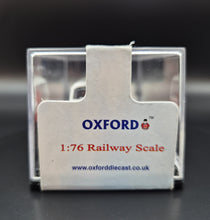 Load image into Gallery viewer, Oxford Diecast 1:76 Bedford CA Milkfloat 76CA001 Model
