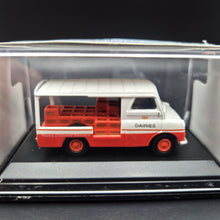 Load image into Gallery viewer, Oxford Diecast 1:76 Bedford CA Milkfloat 76CA001 Model
